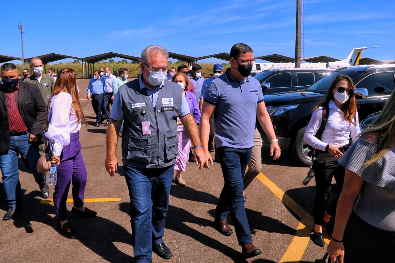 Governador Marcos Rocha acompanha o ministro da Saúde Marcelo Queiroga nas visitas à unidades hospitalares