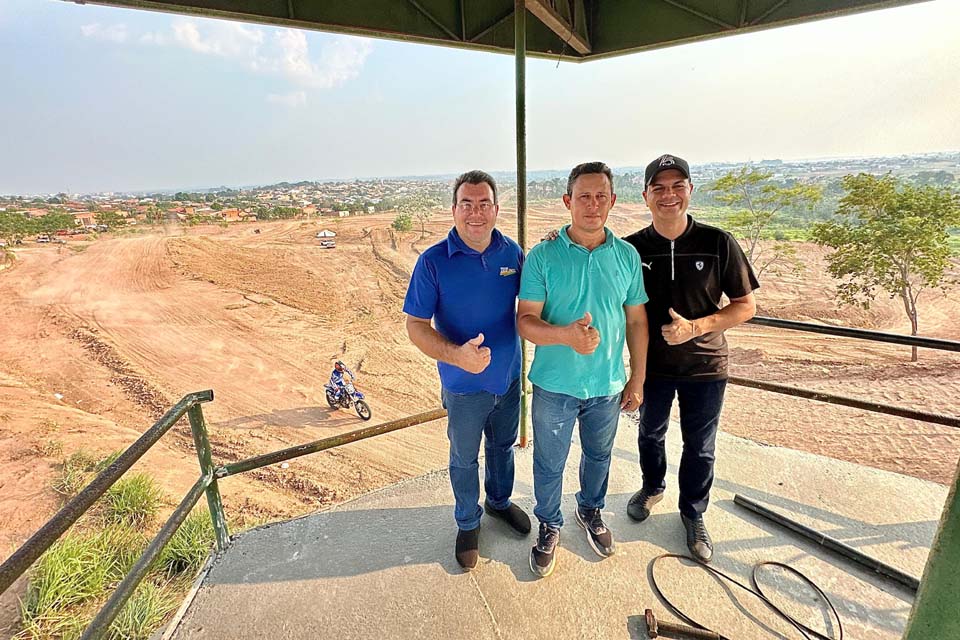 Deputado Cássio Gois apoia 7ª Etapa do Campeonato Estadual de Motocross em Cacoal