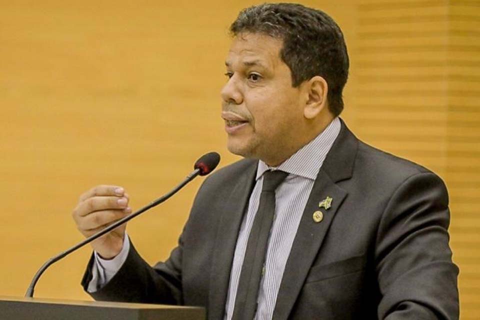 Jair Montes pede caminhões para atender produtores rurais de 26 municípios com programa de aquisição de alimentos