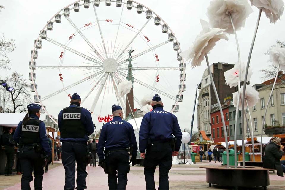Polícia acaba com festa de sexo em Bruxelas onde estava eurodeputado