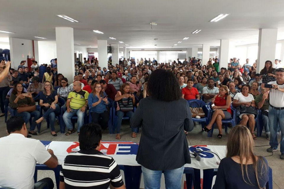 Secretário da Seduc/RO afronta princípios da gestão democrática nas escolas e não reconhece conquistas da luta dos trabalhadores em educação