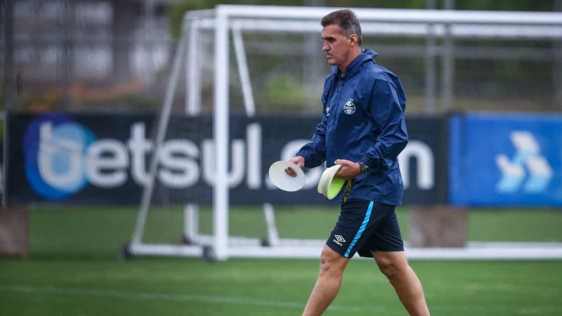 Grêmio demite Vagner Mancini após empate pelo Campeonato Gaúcho