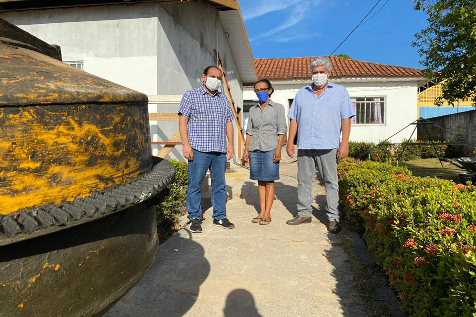 Laerte Gomes visita reforma da Creche Municipal Fátima Moroskoski de Azevedo em Alvorada