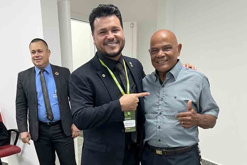 Pastor Ivanildo Ferreira, pai do deputado Marcelo Cruz, nomeado presidente do PRTB em Rondônia