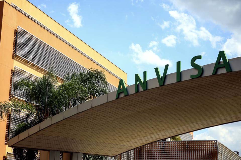 Anvisa nega autorização de uso emergencial do Avifavir para covid-19