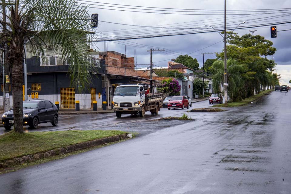 Obra na avenida Rio de Janeiro proporciona segurança no trânsito e deixa moradores e comerciantes satisfeitos