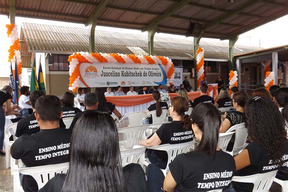 Projeto de Lei do Governo do Estado traz valorização para professores e servidores do Programa Escola Novo Tempo