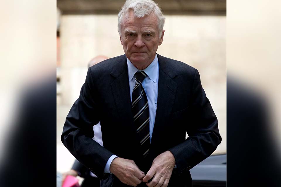 Morre Max Mosley, ex-presidente da FIA, aos 81 anos