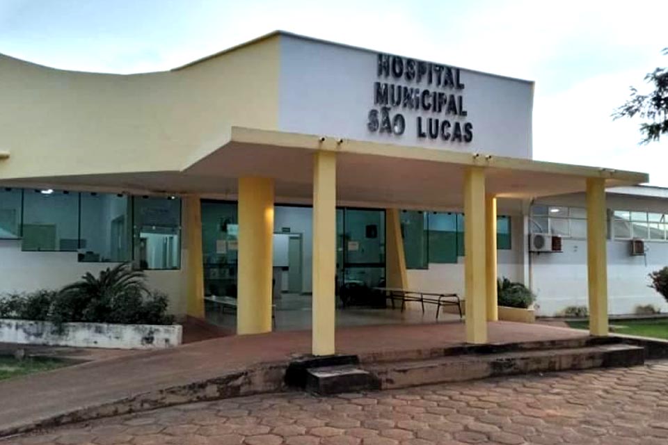 Aumento dos casos de covid-19 faz hospital suspender visitas em Cerejeiras