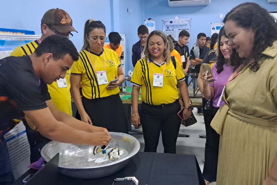 Seminário Regional de Tecnologia reúne projetos desenvolvidos por professores e estudantes