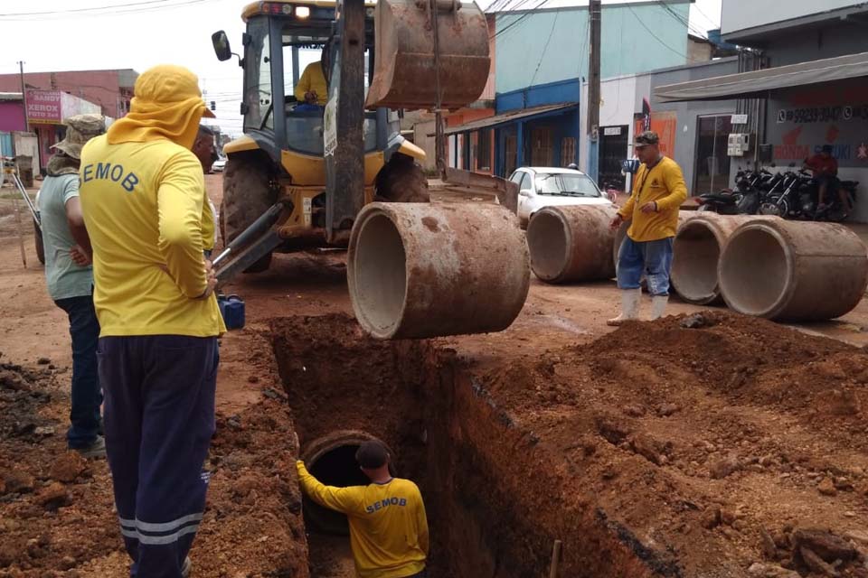 Mais de 800 metros de drenagem devem ser construídos na avenida Calama e em diversas vias dos bairros Aponiã e Igarapé