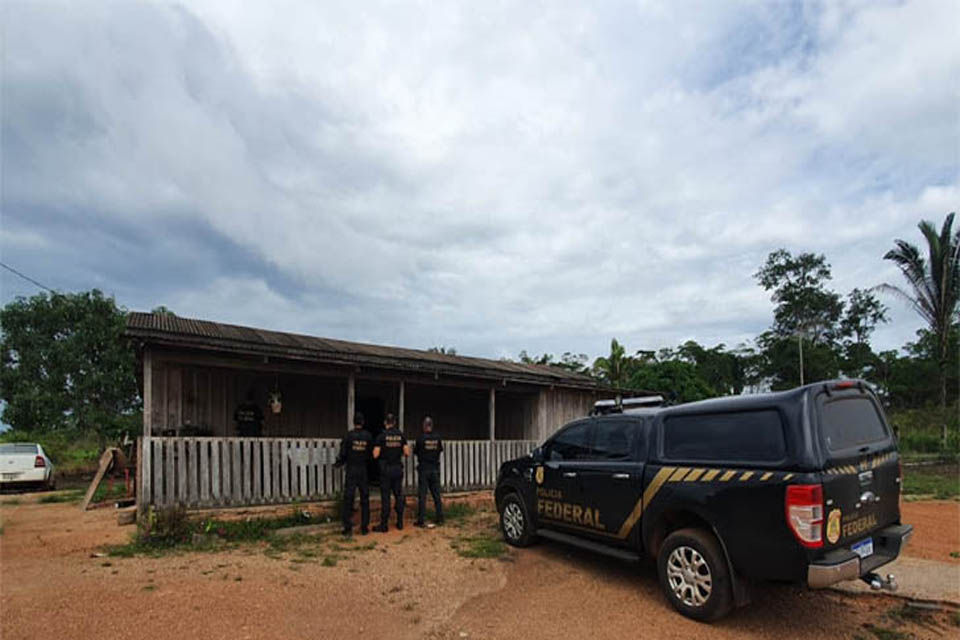 Polícia Federal deflagra operação para combater tráfico e a redução a condição análogo a de escravo