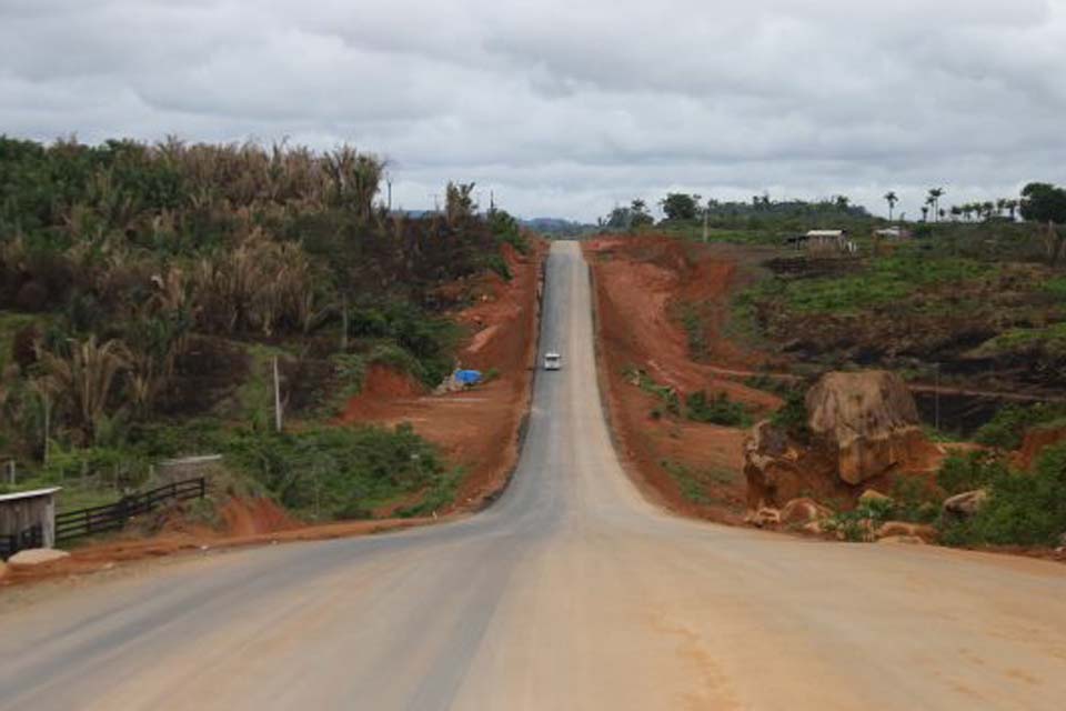 DER conclui obras de pavimentação asfáltica na Rodovia-257