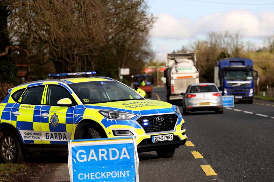 Irlanda desconfina e reabre lojas e museus em meados de maio