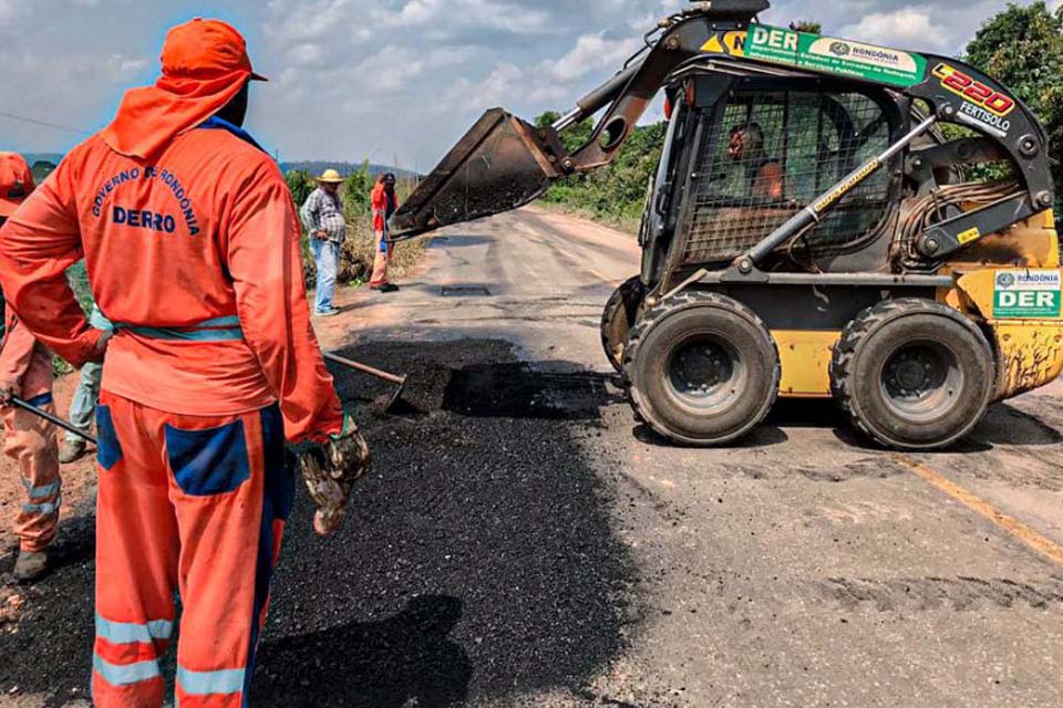 Rodovia 459 recebe manutenção para garantir melhor acesso do município à BR-364