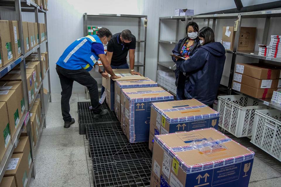 Rondônia recebe nova remessa de vacinas do Ministério da Saúde com 50.310 doses da Pfizer