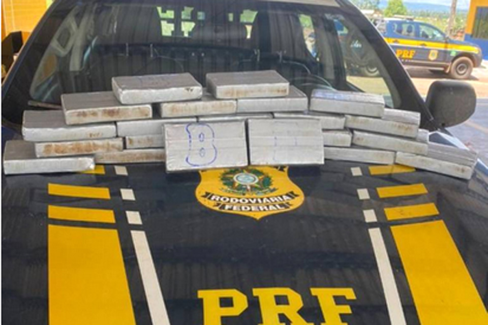 Homem que saiu de Rondônia é preso pela PRF com 26 kg de cocaína