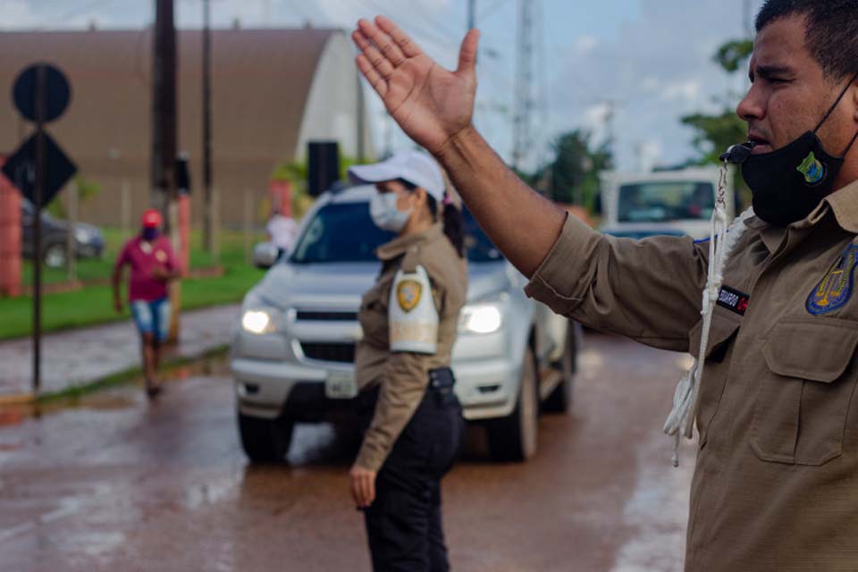 Agentes de trânsito de Porto Velho participam de capacitação em técnicas de abordagem