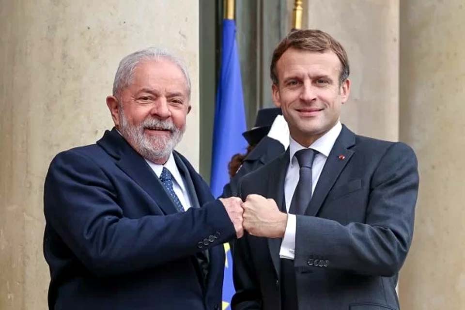 Presidente francês, Emannuel Macron, diz esperar 'diplomacia amazônica' com Lula