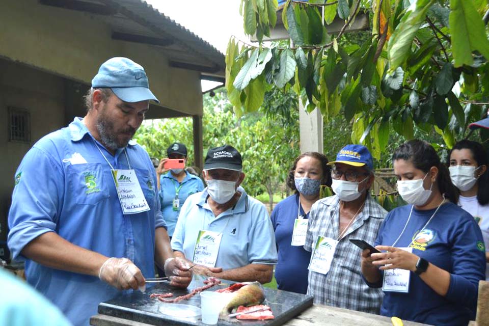 Projeto Peixe Saudável atende piscicultores de Candeias do Jamari