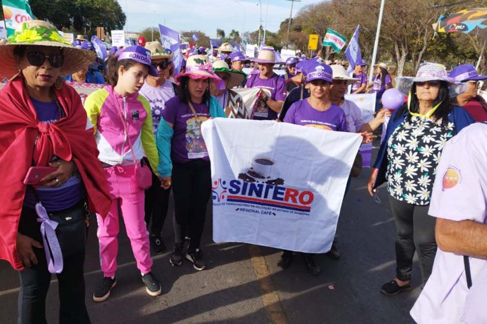 Mulheres da Educação de Rondônia participam da Marcha das Margaridas em Brasília como lema “Pela reconstrução do Brasil e pelo bem viver”