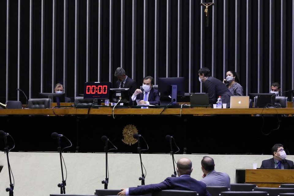 Câmara aprova em segundo turno texto-base da PEC do Orçamento de Gurra