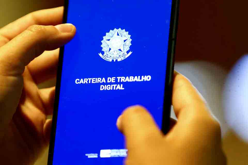 Mais de 300 mil trabalhadores ainda não sacaram o Abono Salarial