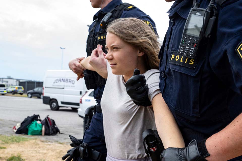 Greta Thunberg será julgada por desobediência após protesto em Malmö