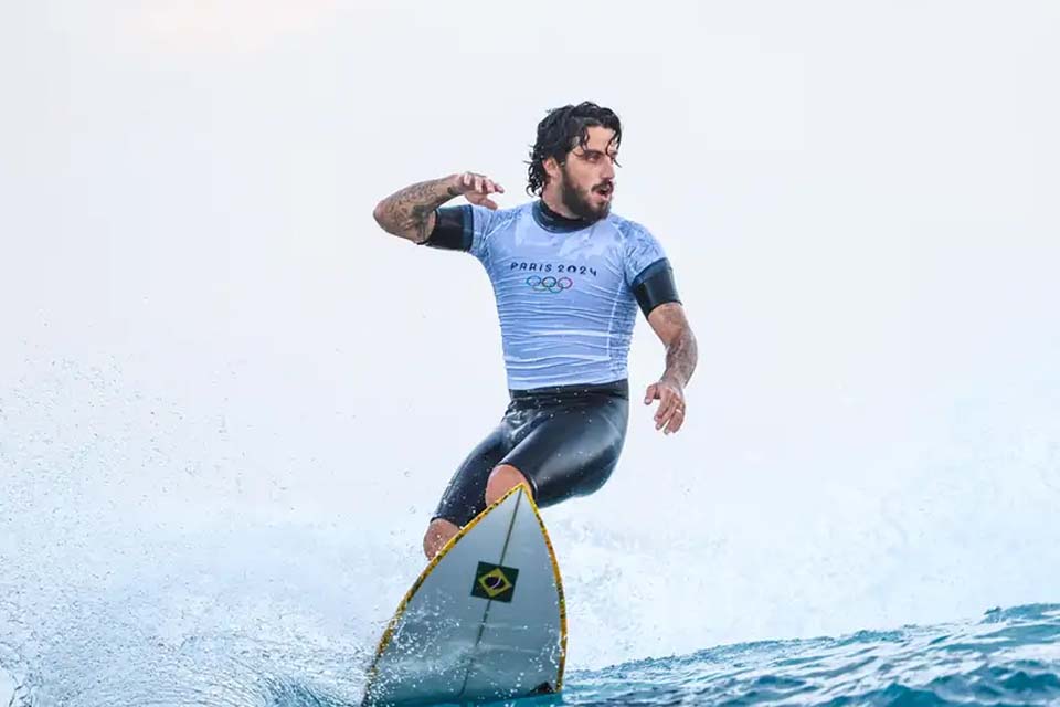 Filipinho avança e Brasil tem seis surfistas nas oitavas