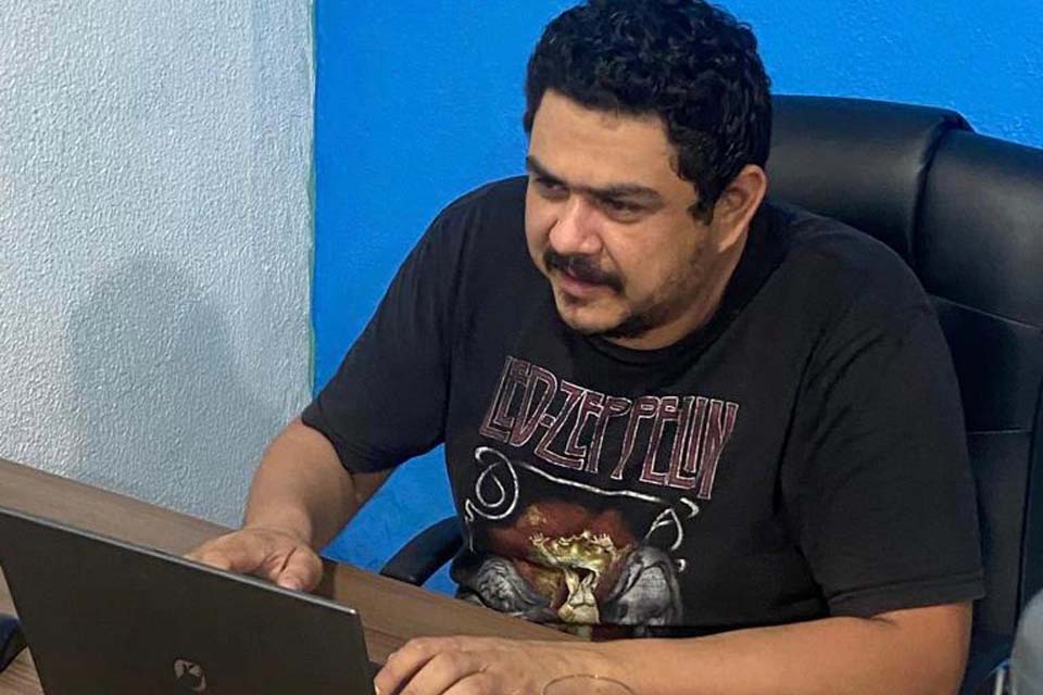 Jornalista preso no fim do ano passado recebe apoio da família, amigos e colegas após cartas indicando possível inocência