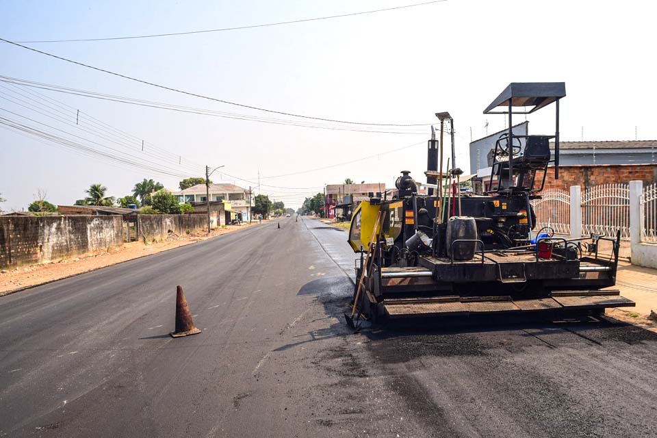 Semosp começa a recapear asfalto na pista antiga da T-26