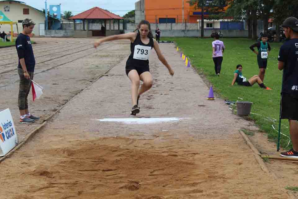 Estudantes do IFRO definem participação no atletismo em competições na Escola Marcelo Cândia