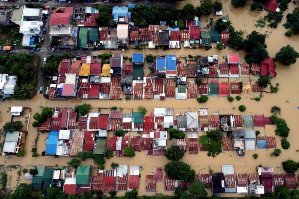 Sobe para 101 total de mortos por tormenta tropical nas Filipinas