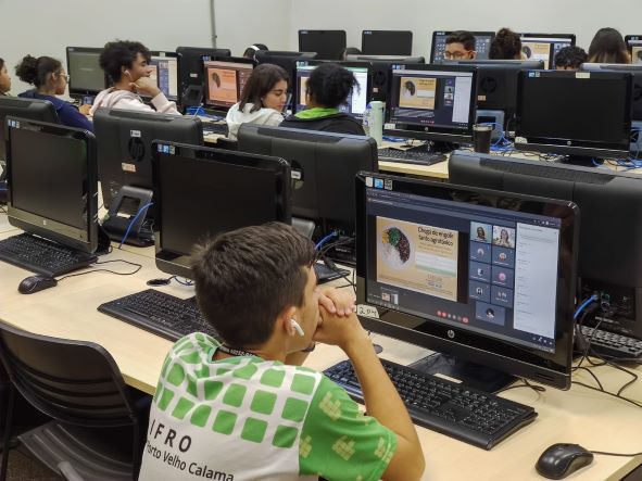 Alunos do Campus Calama participam de oficina virtual que discute impactos socioambientais do agronegócio