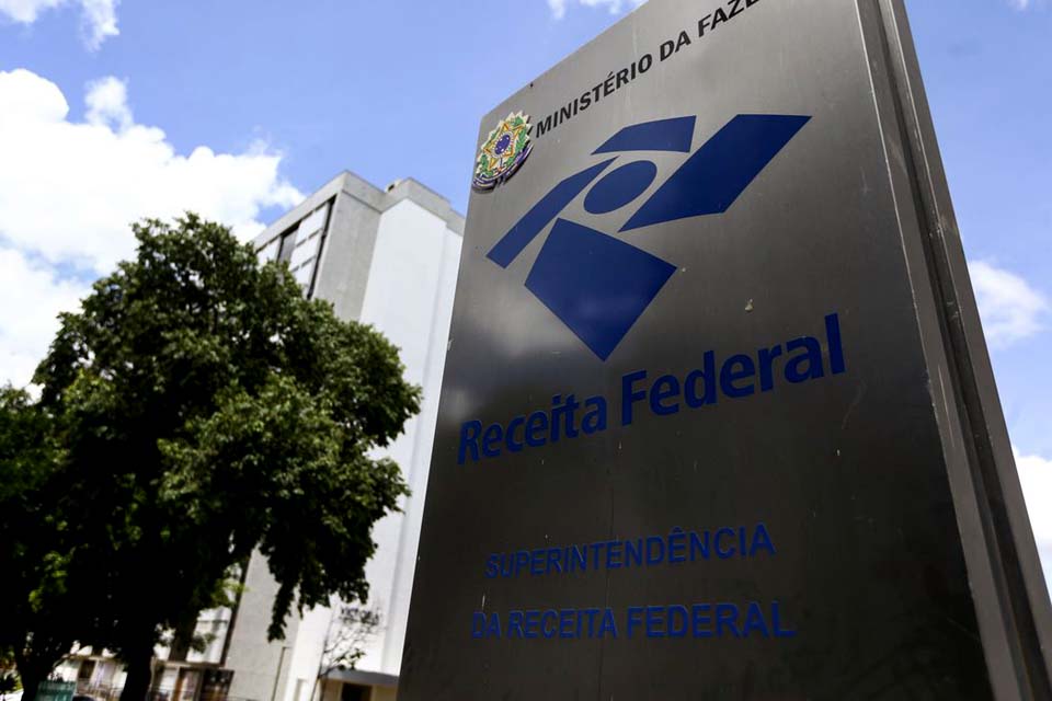 Arrecadação federal tem melhor desempenho para novembro em seis anos