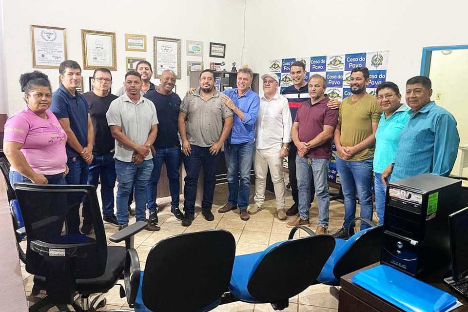 Presidente regional do PSD, Ex-Senador Expedito Júnior, fortalece partido em visita a Nova Mamoré e Guajará Mirim