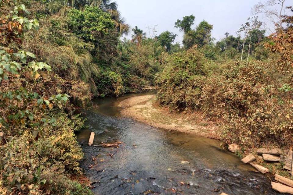 Com rio secando e estiagem prolongada, abastecedora pede a população para diminuir consumo de água