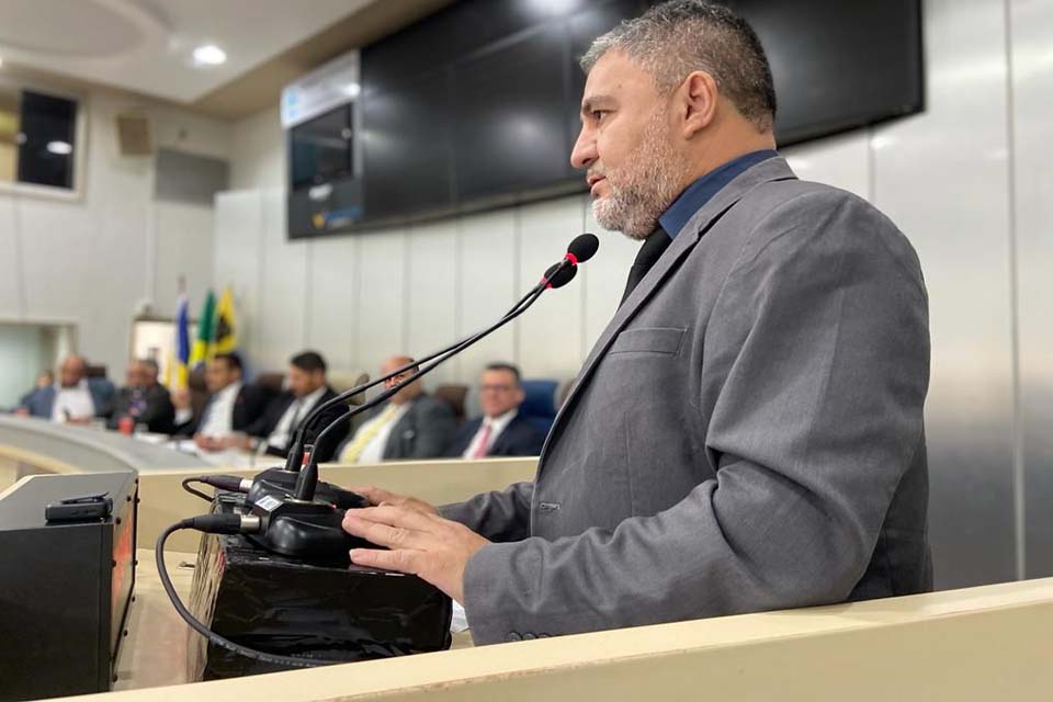 Vereador Everaldo Fogaça solicita reparo de iluminação pública no bairro Arigolândia