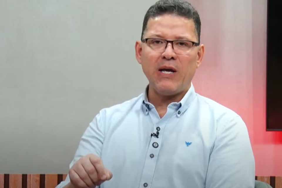 Governador Marcos Rocha defende ações policiais e critica oportunismo político em entrevista na SIC TV