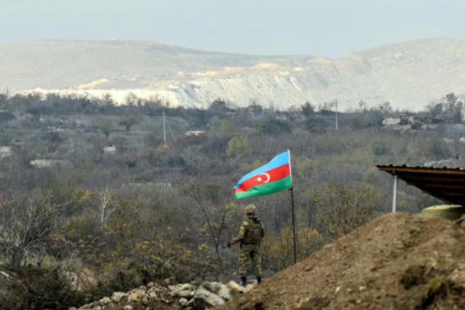 Confrontos com o Azerbaijão matam quase 50 soldados armênios