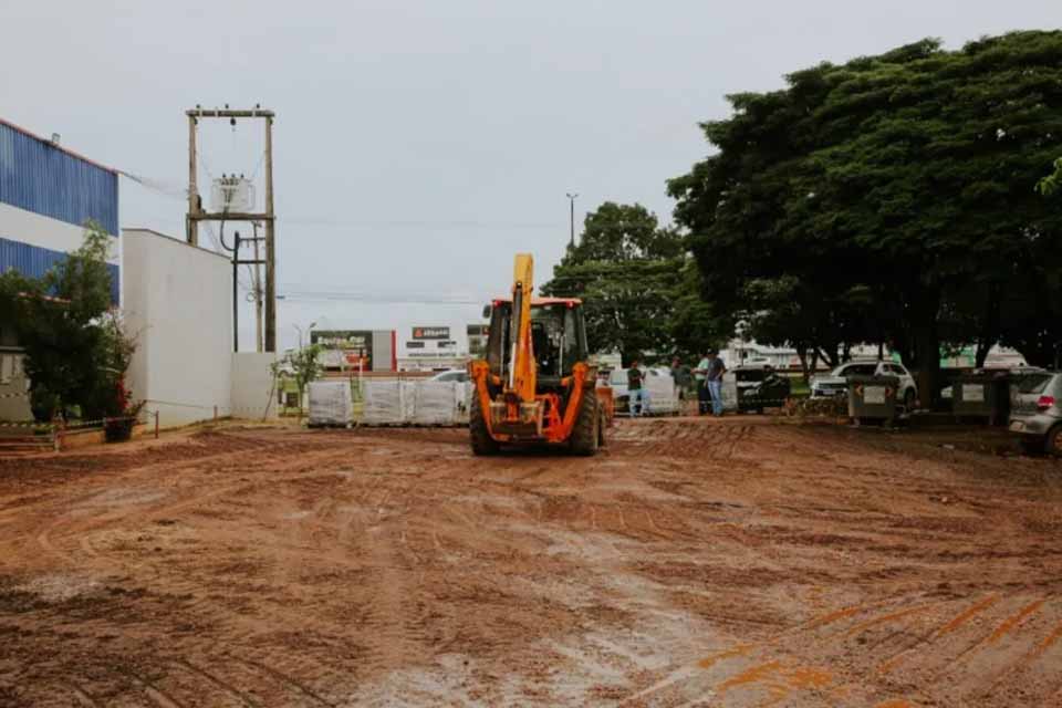 Prefeito, vice e vereadores discutem melhorias do terminal rodoviário em reunião com empresa administradora