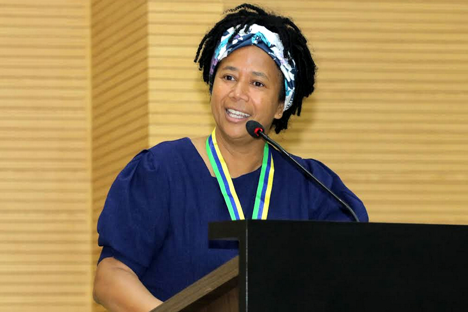 Deputada federal Sílvia Cristina é homenageada com a Medalha do Mérito Legislativo