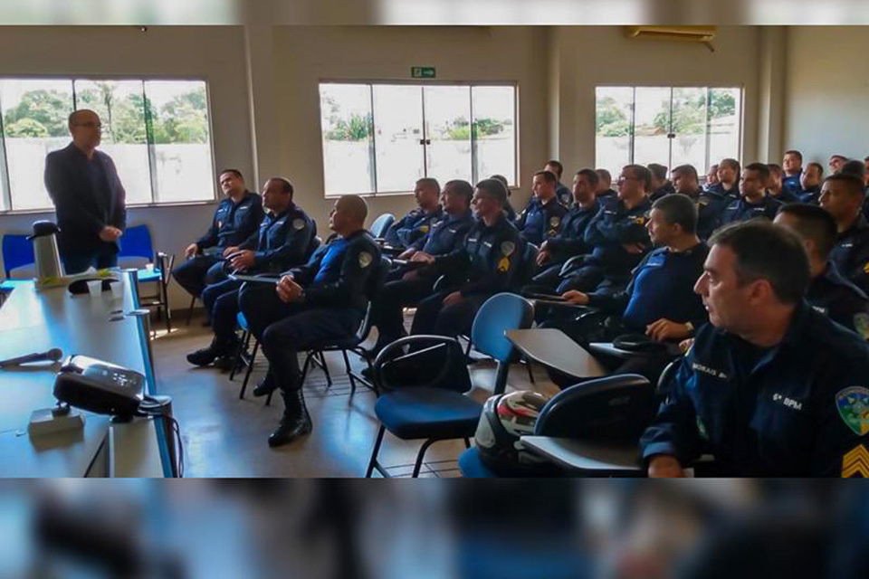 Militares participam de palestra sobre nova Lei de Abuso de Autoridade em Guajará-Mirim