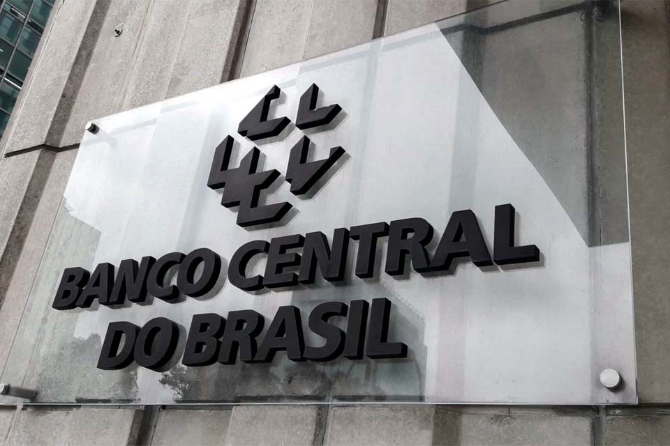 Banco Central alerta para golpes relativos a valores a receber