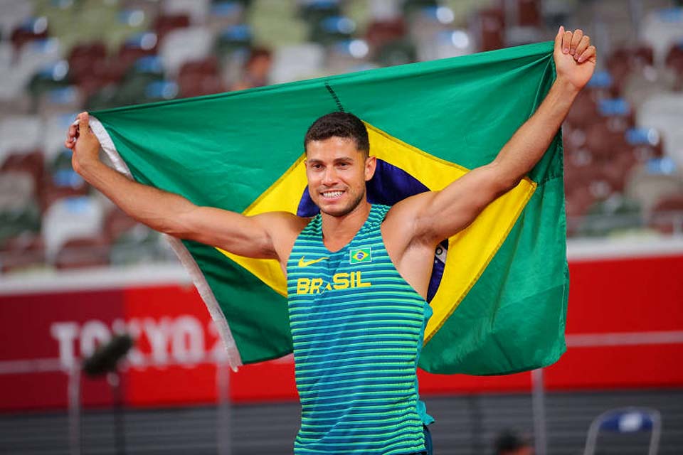 Campeão olímpico Thiago Braz testa positivo em exame antidoping