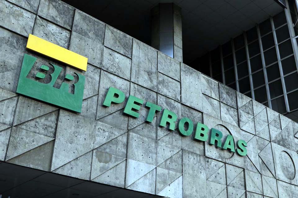 Petrobras abre edital de R$ 432 milhões para projetos socioambientais