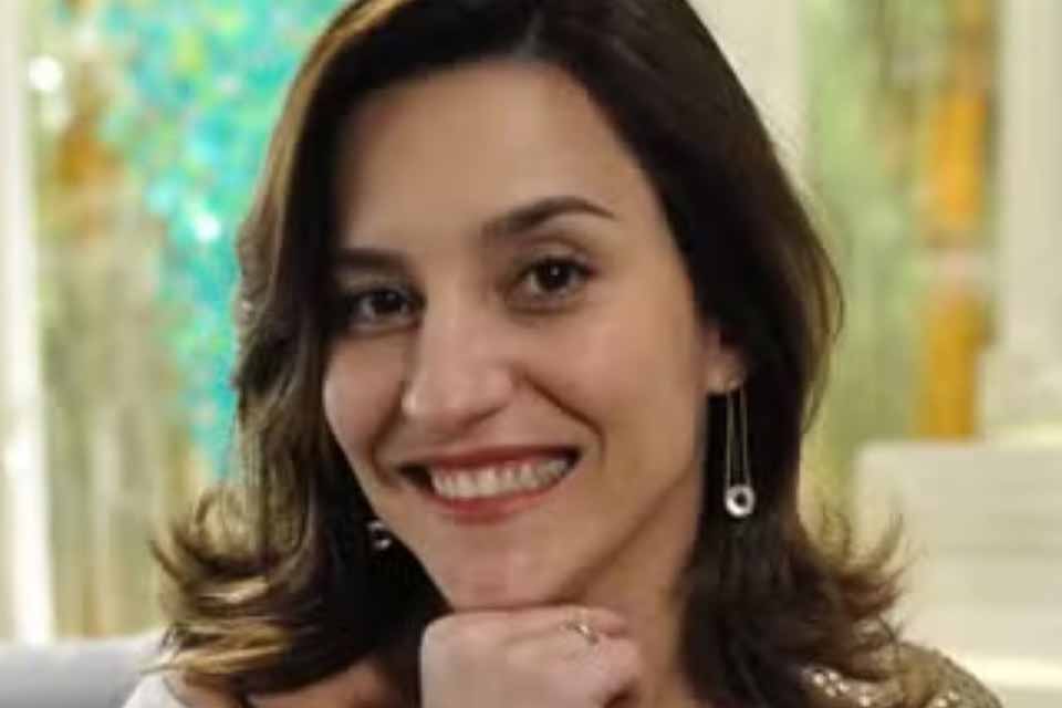 Atriz ex-Globo desabafa nas redes sociais: “Fazer Faxina Não Diminui Ninguém”