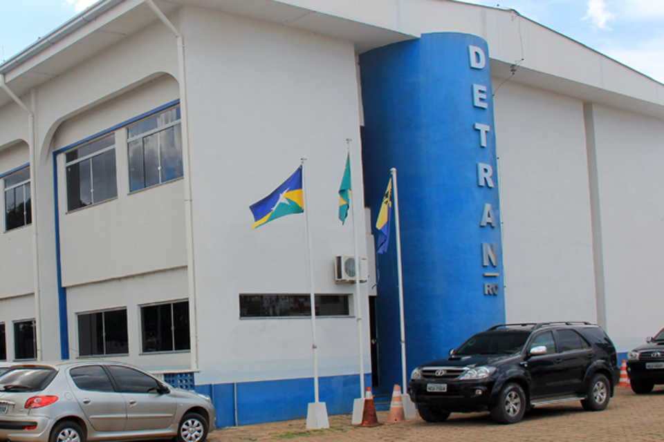 Servidores do Detran Rondônia participam de curso de Libras para melhor atender pessoas com deficiência auditiva