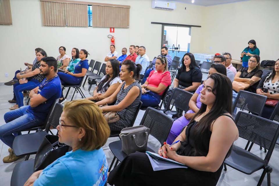 CMDCA reúne candidatos aptos para vaga de conselheiros tutelares