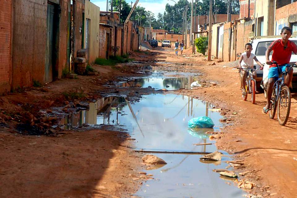 Unicef defende transferência de renda para combate à pobreza infantil